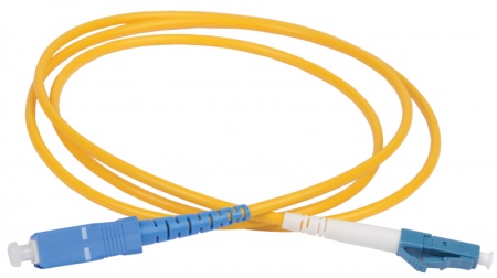 Патч-корд оптический коммутационный переходной для одномодового кабеля (SM); 9/125 (OS2); LC/UPC-SC/UPC (Simplex) (дл.100м) ITK FPC09-LCU-SCU-C1L-100M 412469