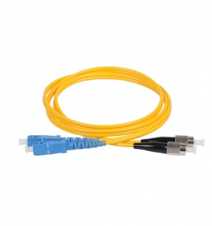 Патч-корд оптический коммутационный переходной для одномодового кабеля (SM); 9/125 (OS2); SC/UPC-FC/UPC; двойного исполнения (Duplex); LSZH (дл.1м) ITK FPC09-SCU-FCU-C2L-1M 401889