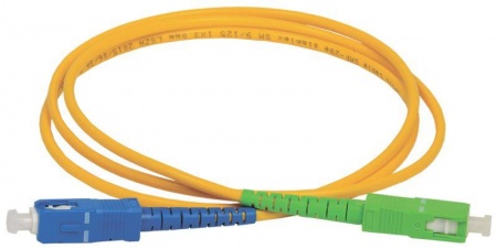 Патч-корд оптический коммутационный переходной для одномодового кабеля (SM); 9/125 (OS2); SC/UPC-SC/APC; одинарного исполнения (Simplex); LSZH (дл.1м) ITK FPC09-SCU-SCA-C1L-1M 401892