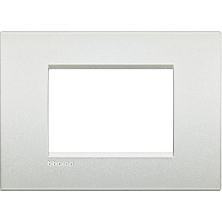 Рамка 3мод. Air LivingLight бел. жемчуг Leg BTC LNC4803PR 1041406